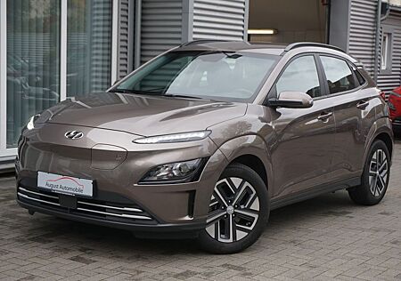 Hyundai Kona Select ACC LKA Carplay Kamer SHZ+LenkHz PDC