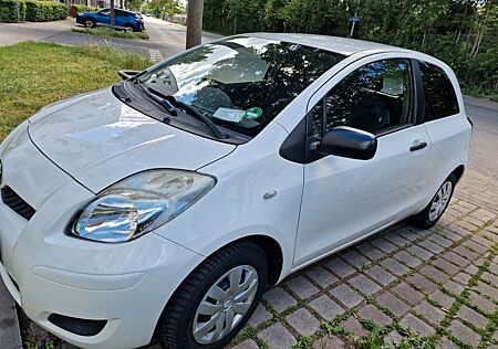 Toyota Yaris 1,0-l-VVT-i -Letzte HU ohne Mängel