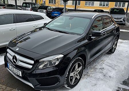 Mercedes-Benz GLA 200 AMG Line AMG Line