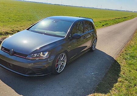 VW Golf Volkswagen 2.0 DSG GTI Clubsport FTS KW Motec 386PS