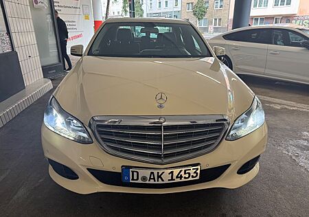Mercedes-Benz E 200 BlueTEC ELEGANCE ELEGANCE