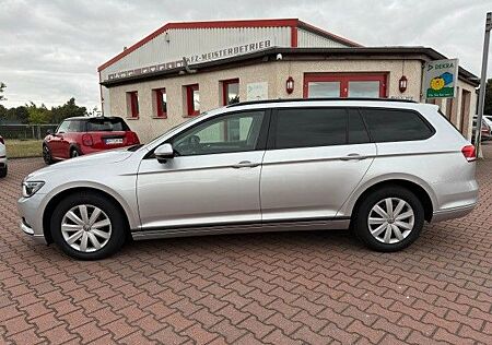 VW Passat Variant Volkswagen 2.0 TDI SCR DSG Trendline Var...