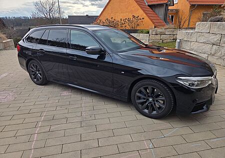 BMW 540i xDrive Touring A - Vollausstattung 1.Hand