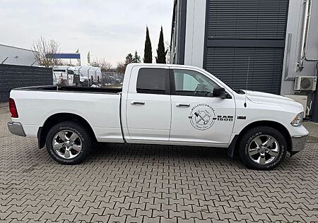 Dodge RAM 1500 SLT