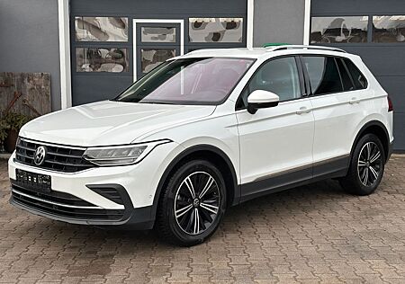 VW Tiguan Volkswagen Active KAMERA LED APPCONNECT