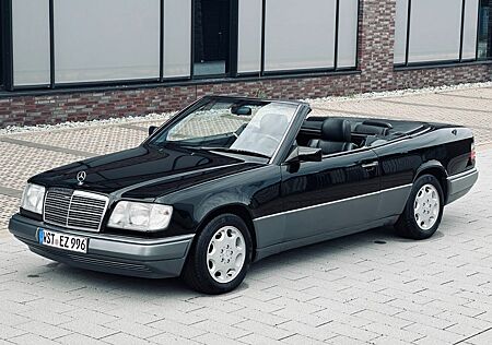 Mercedes-Benz E 320 W124 E320 Cabriolet | 3.2L | 5-Gang Automatik
