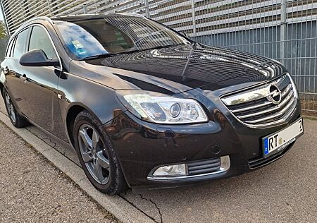 Opel Insignia 2.0/NAVI/TÜV 03.26/XENON/PDC/1HAND