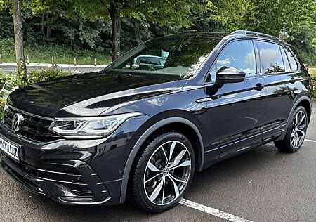 VW Tiguan Volkswagen 2.0 TDI DSG 4MOTION R-Line Black Style