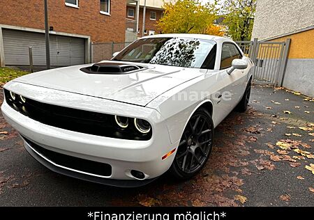 Dodge Challenger R/T Scat Pack Shaker 5.7 HEMI