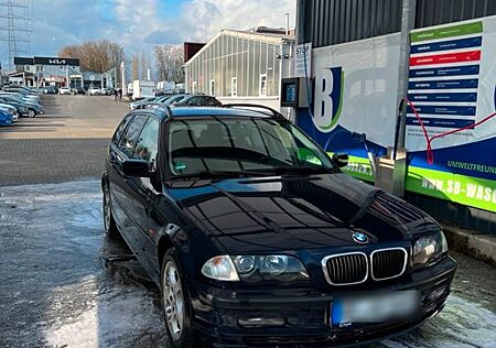 BMW 318i touring