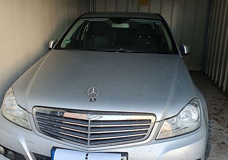 Mercedes-Benz 220 C CDI