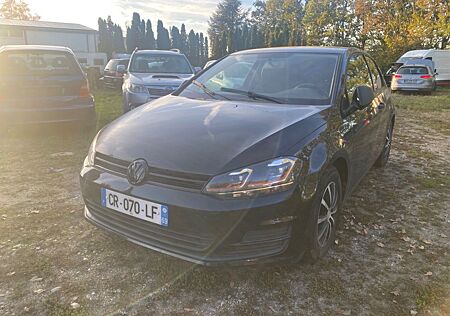 VW Golf Volkswagen VII Lim. Trendline BMT