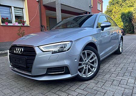Audi A3 Sportback quattro design S-Tronic/PDC/SHZ/NAV