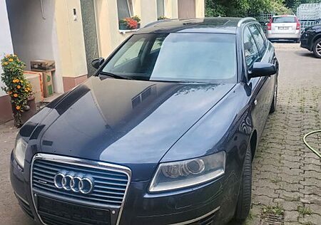 Audi A6 3.0 V6 quattro Avant -