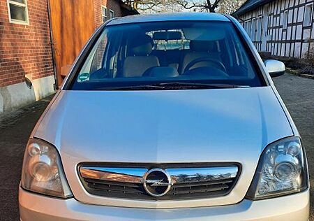 Opel Meriva 1.6 - TÜV 2027 und Inspektion neu