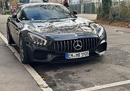Mercedes-Benz AMG GT 4.0 V8 DCT -