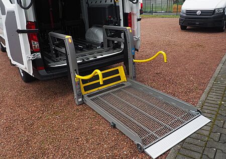 VW Crafter Volkswagen 35 MR Hochdach FWD Rollstuhlgerecht Lift