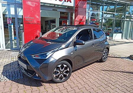 Toyota Aygo (X) Aygo -play Team D
