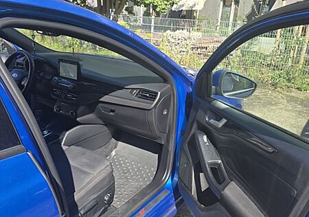 Ford Focus 1,5 EcoBoost 134kW Active Turnier Auto...