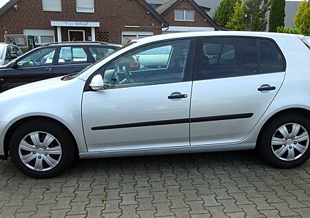 VW Golf Volkswagen V Lim. Trendline Klima TÜV neu