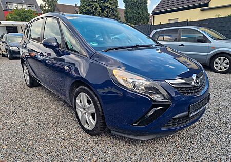 Opel Zafira Tourer / ECOFLEX / 1.6 / 7-SITZER / NAVI