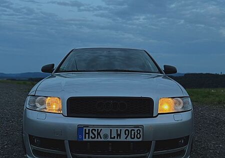 Audi A4 3.0 -
