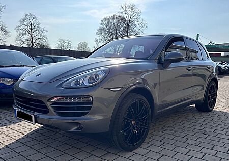 Porsche Cayenne 3,0 TD Tiptronic -S-Heft/Carbon