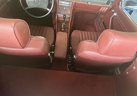 Mercedes-Benz SL 560 rauchsibermet,Leder burgund,H Kennz.gegen