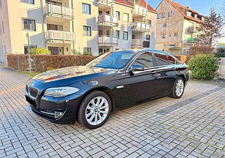 BMW 530d Sportgetriebe Head-Up Schiebedach Kette Neu