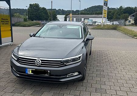 VW Passat Variant Volkswagen 2.0 TDI SCR BlueMotion Comfor...
