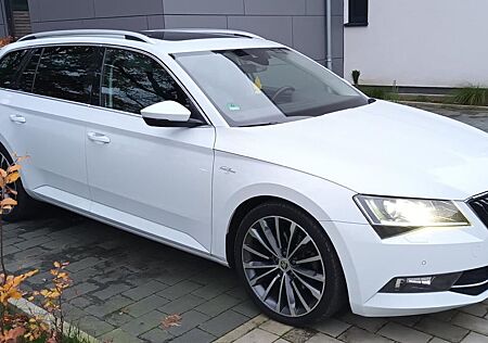 Skoda Superb 2.0 TDI SCR 140kW DSG L&K Combi L&K 4X4