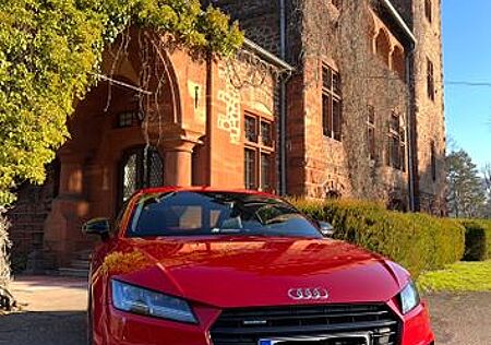 Audi TT Coupe 2.0 TFSI S tronic quattro -