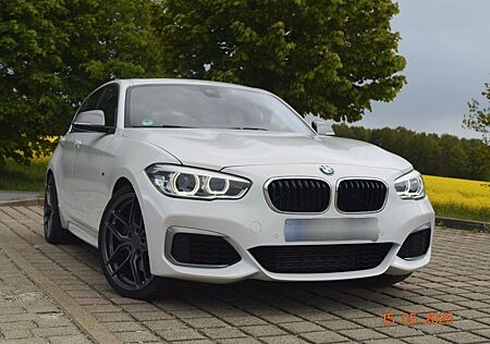 BMW 135 M135i\Automatik\Saisonfahrzeug\Serie\HU-NEU