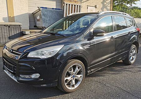 Ford Kuga Individual 4WD Panorama Leder Kamera Bi-Xen