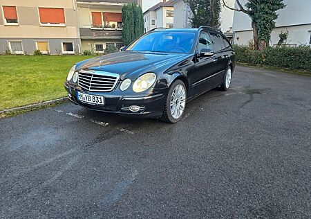 Mercedes-Benz E 200 KOMPRESSOR T AVANTGARDE Avantgarde