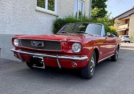 Ford Mustang Convertible