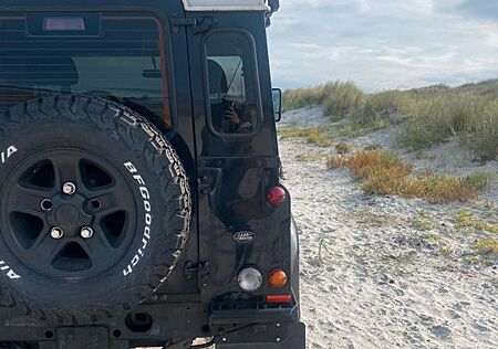 Land Rover Defender 90 Td4 Station Wagon SE SE TÜV 10.2027