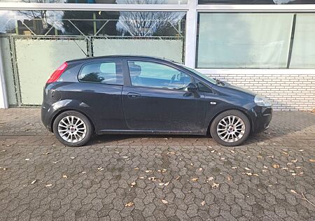 Fiat Grande Panda Grande Punto schwarz tiefergelegt HU 5/27 6Gang