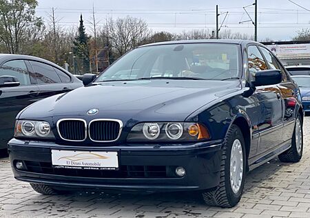 BMW 525i Lim. Aut. Xenon/S-Dach/Service NEU/TÜV NEU