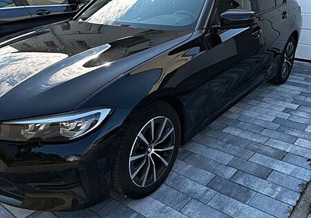 BMW 320d Advantage Automatik Advantage