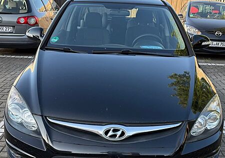 Hyundai i30 blue 1.4 Classic Classic