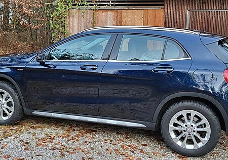 Mercedes-Benz GLA 200 d 4MATIC DCT Activity Edition Activi...