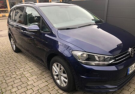 VW Touran Volkswagen 2.0 TDI SCR DSG Comfortline Comfortline