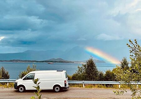 VW T5 Transporter Volkswagen T5 ausgebauter Camper Van Bulli