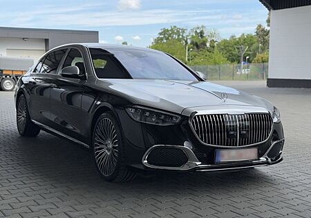 Maybach Mercedes Benz S680 V12 High-End -Paket