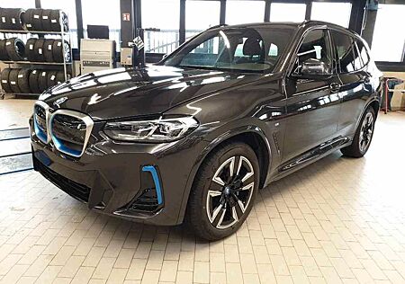 BMW iX3 Inspiring M-SPORT AHK 20" PANO SPORTSITZE