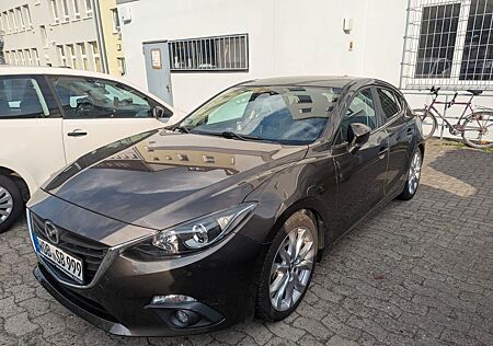 Mazda 3 2.0 SKYACTIV-G 120 6GS AL-CENTER TOU-P