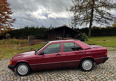 Mercedes-Benz 190 190E 1,Hand orig. 29000 KM, rostfrei!