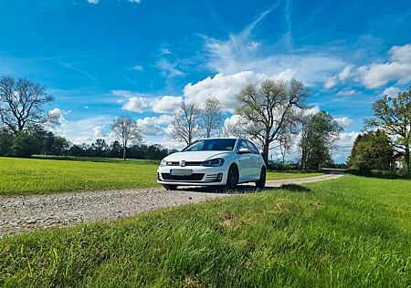 VW Golf Volkswagen GTD Sport & Sound DSG