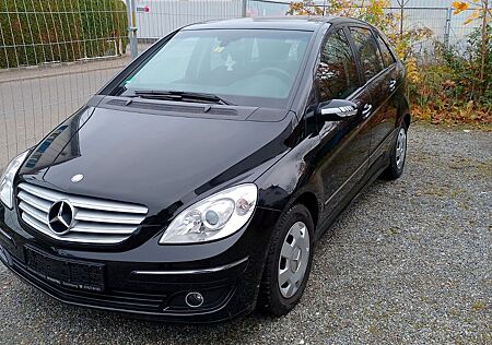 Mercedes-Benz B 170